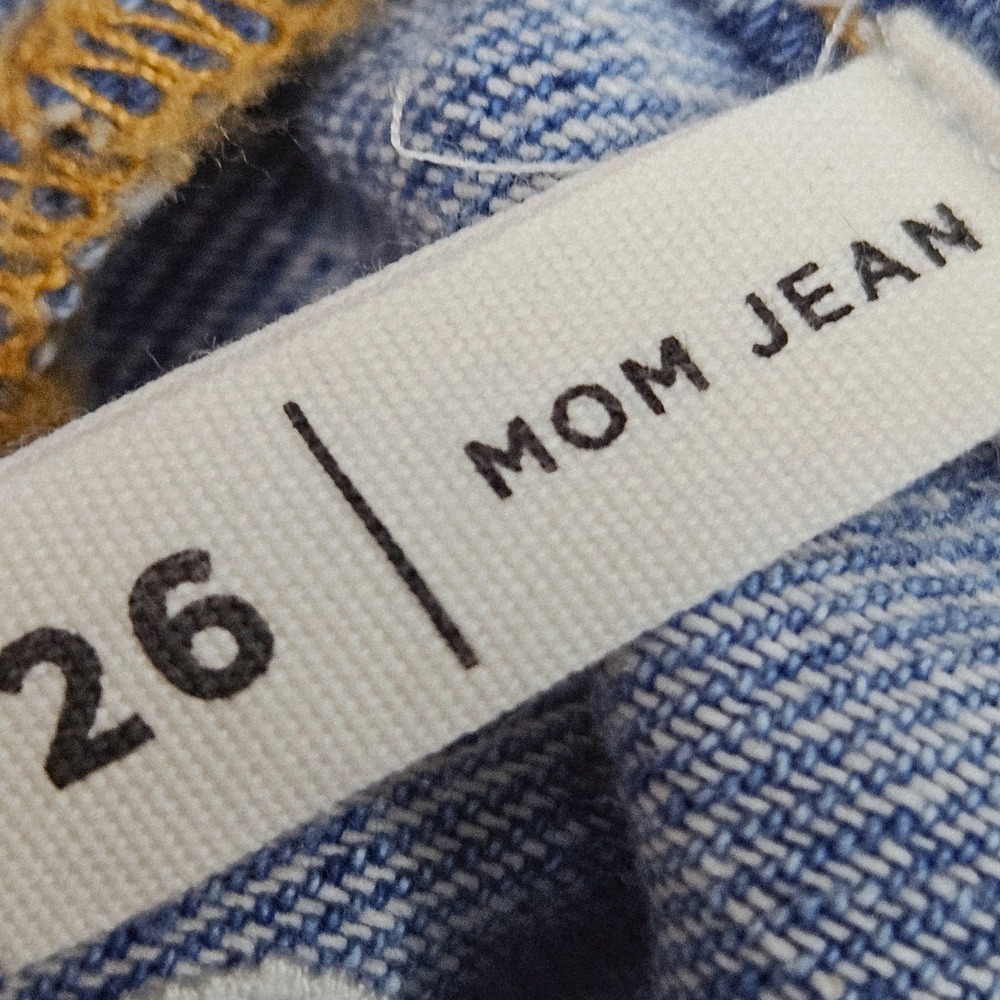 Y2K PacSun Crescent Moon AOP Jeans Sz 26 (fits 28x28) Light Wash Mom Fit Denim - Picture 5 of 9